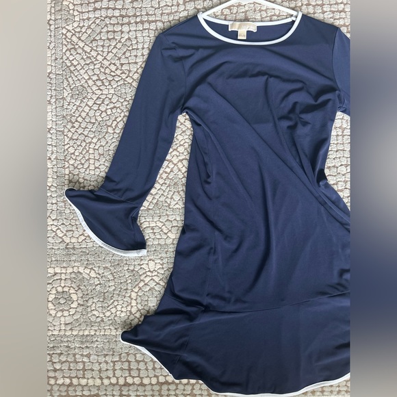 Retro blue dress, flared sleeves and bottom - Picture 1 of 4